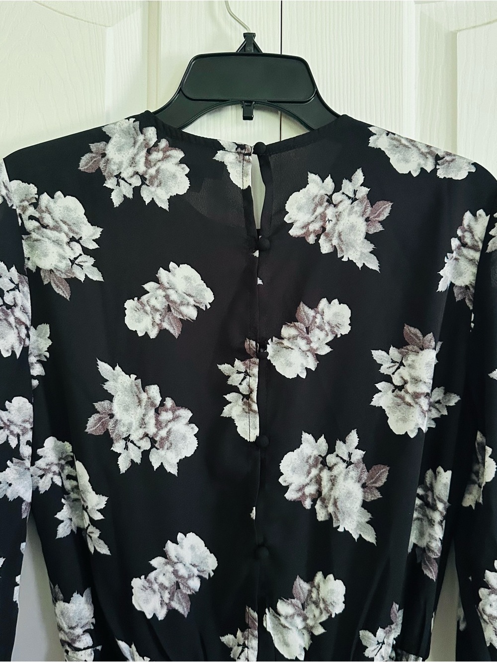 Lumiere Dress Black Gray Floral Tie-Detail Ruffled Long Sleeve Dress Small NEW - Picture 7 of 15